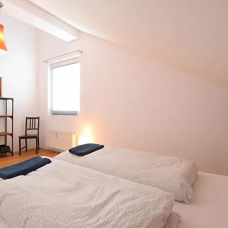 Apartment Central Spacious W Private Garden And Free Parking Innsbruck